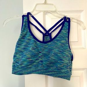 Sports bra medium support